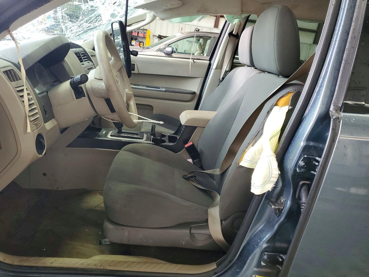 2010 FORD ESCAPE XLS photo 19