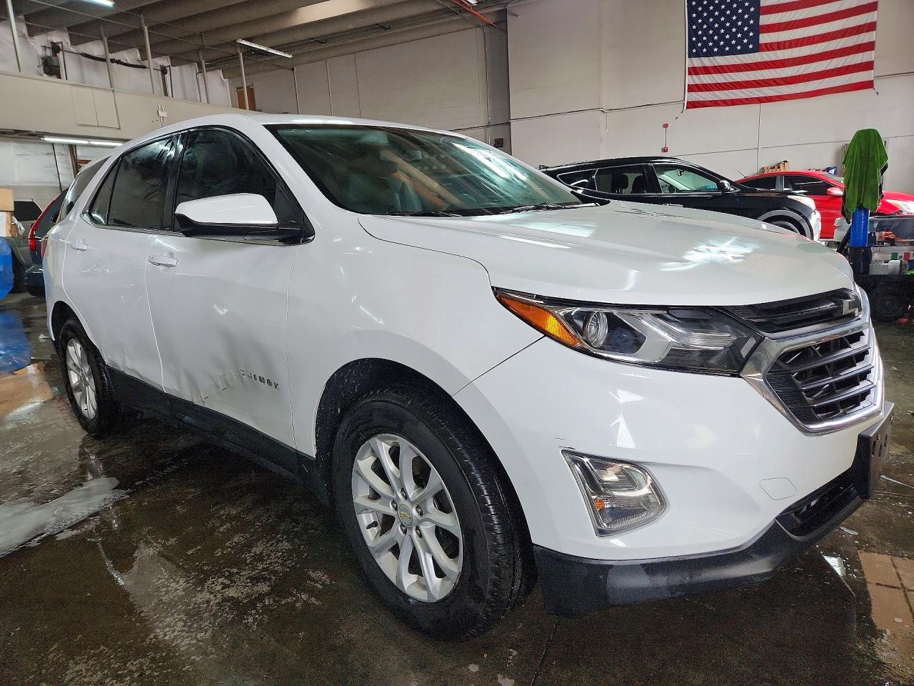 2019 CHEVROLET EQUINOX LT photo 4