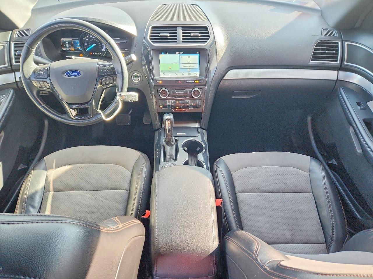 2017 FORD EXPLORER XLT photo 15
