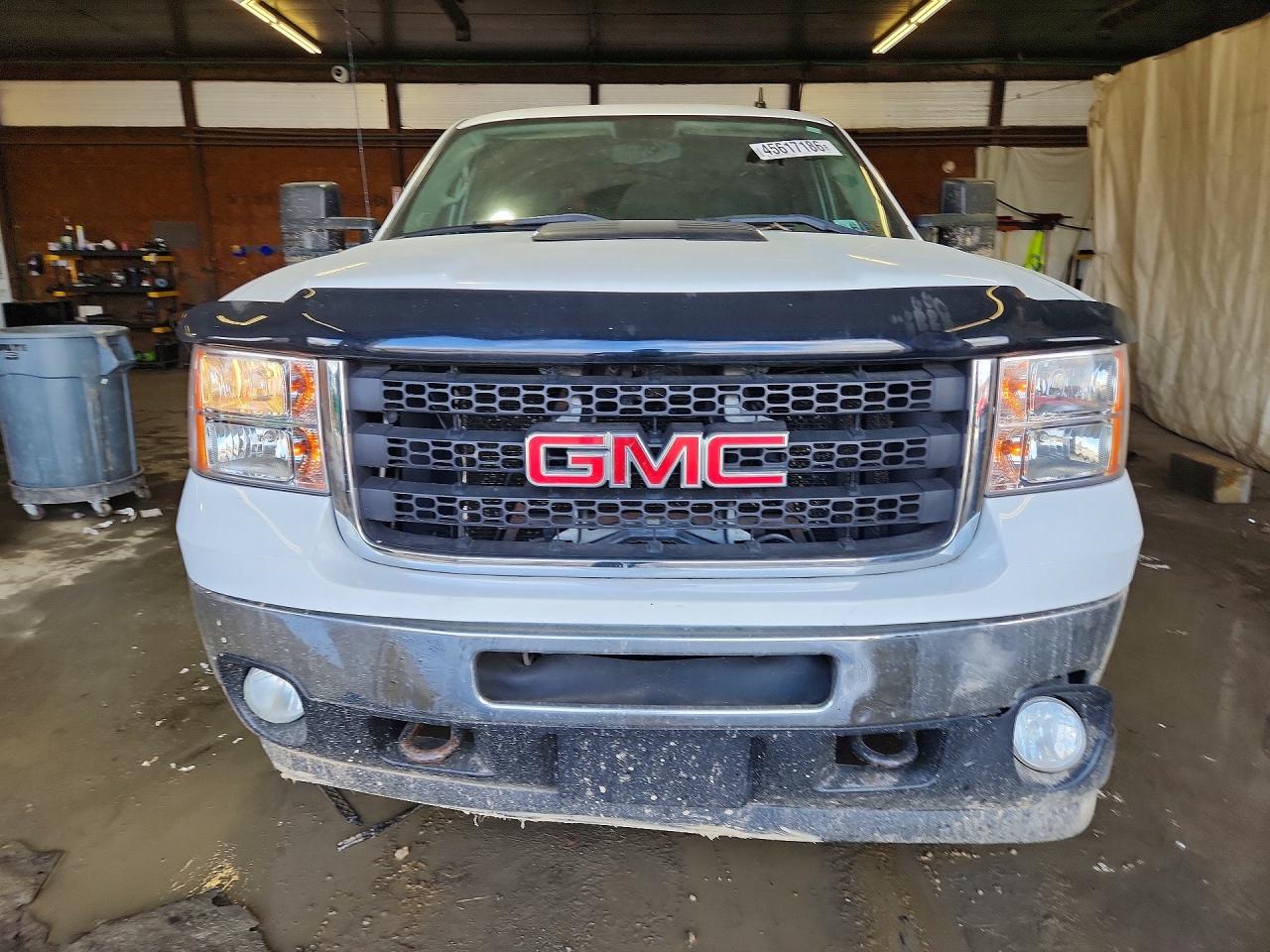 2011 GMC SIERRA K2500 SLE photo 9