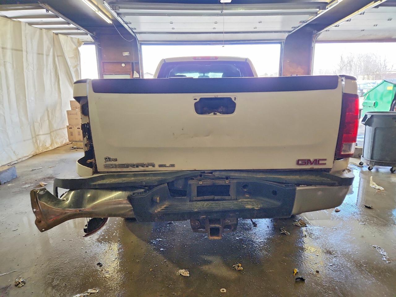 2011 GMC SIERRA K2500 SLE photo 11