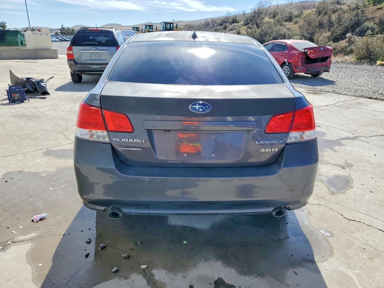 2011 SUBARU LEGACY 3.6R LIMITED photo 16