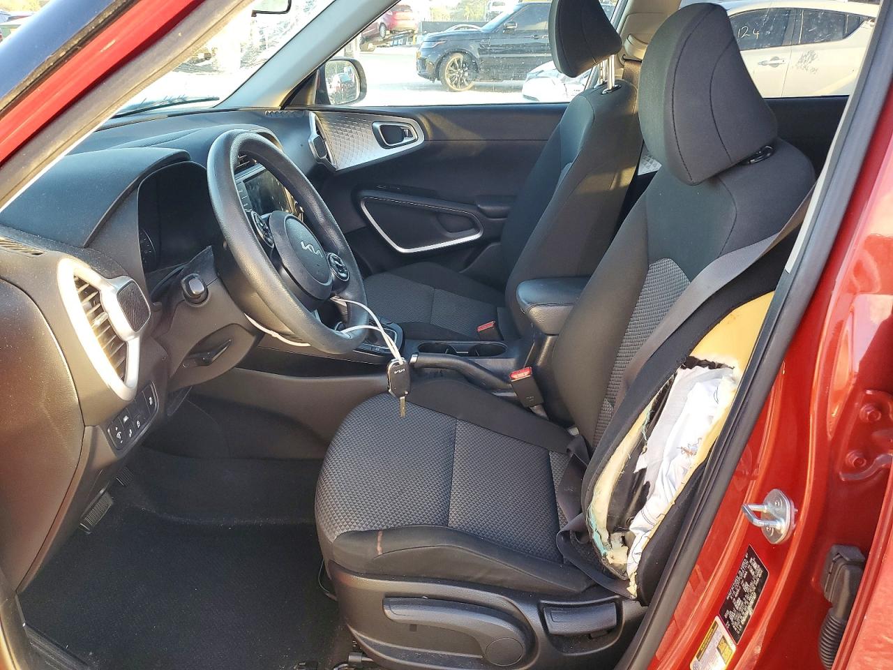 2022 KIA SOUL LX photo 7