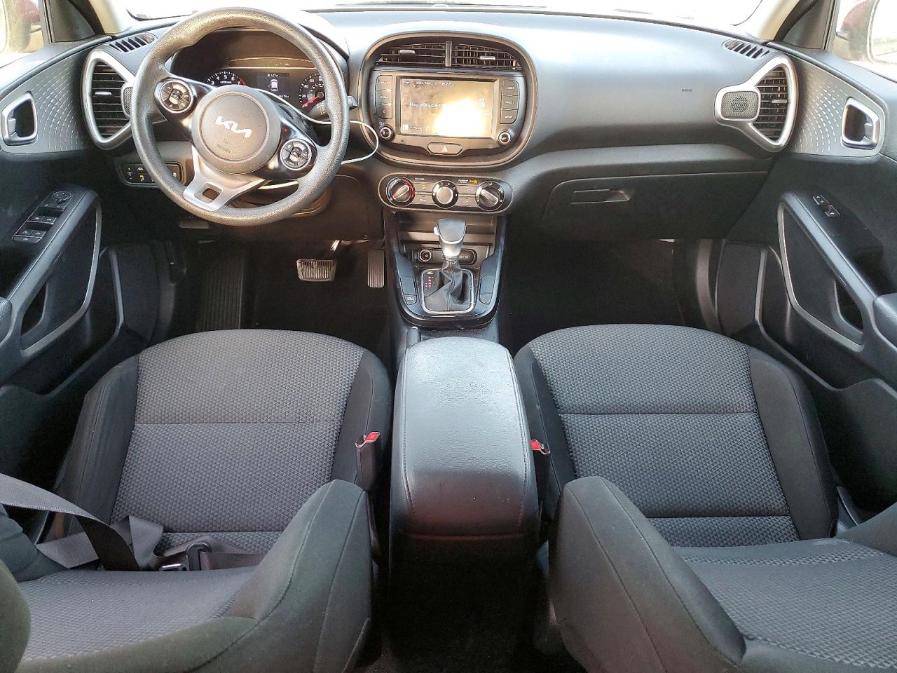2022 KIA SOUL LX photo 8