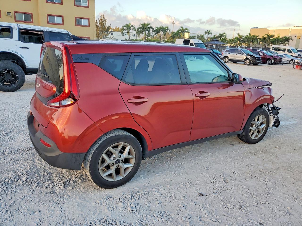 2022 KIA SOUL LX photo 3