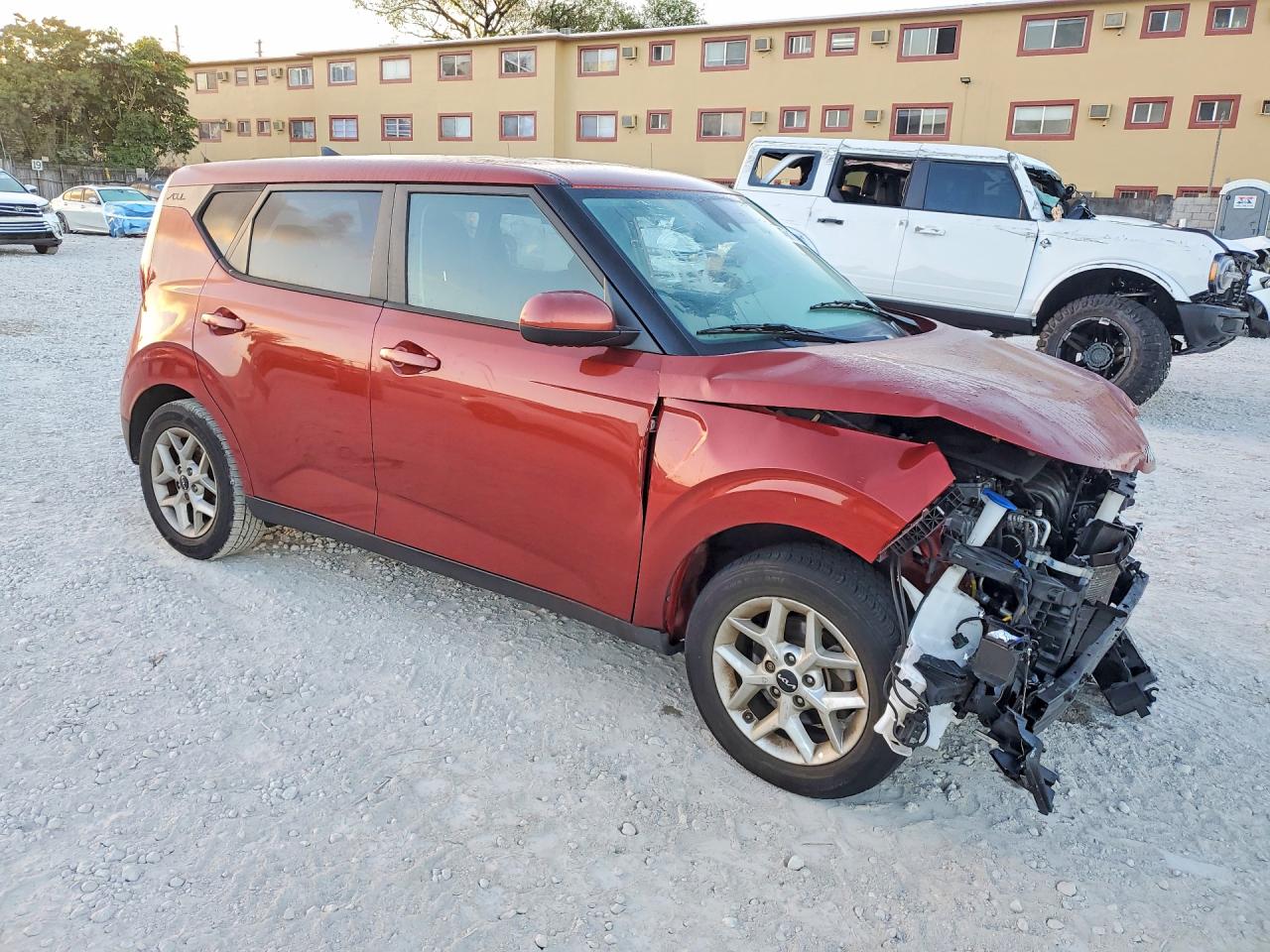2022 KIA SOUL LX photo 4