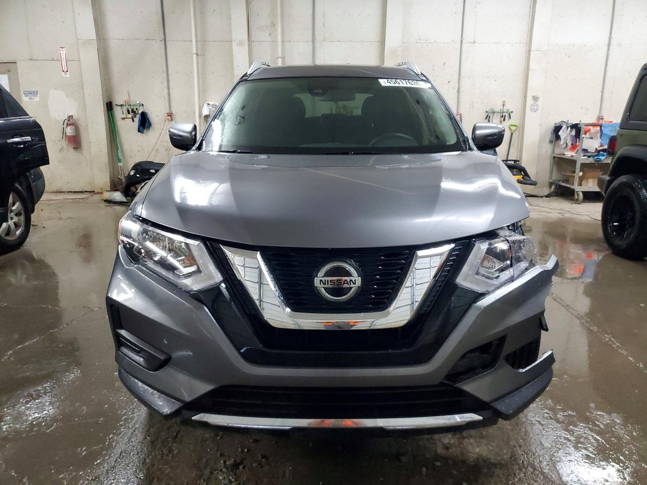 2019 NISSAN ROGUE SV photo 13