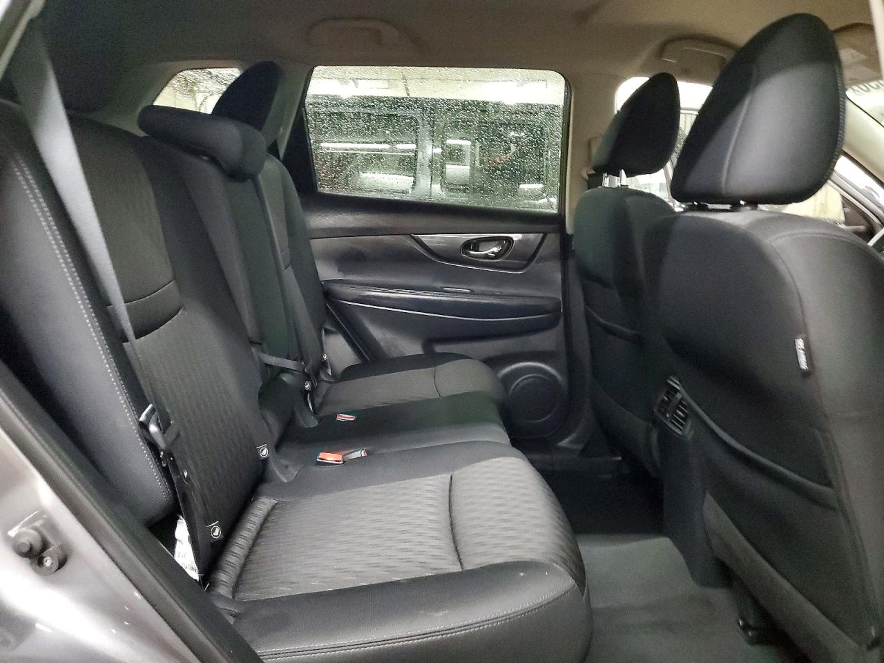 2019 NISSAN ROGUE SV photo 31