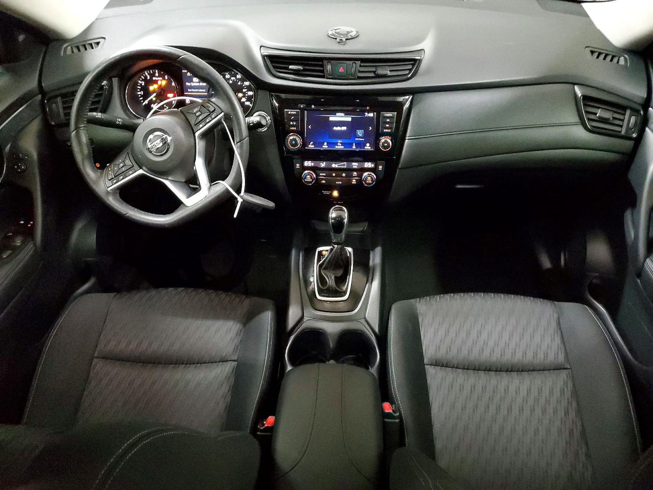 2019 NISSAN ROGUE SV photo 22