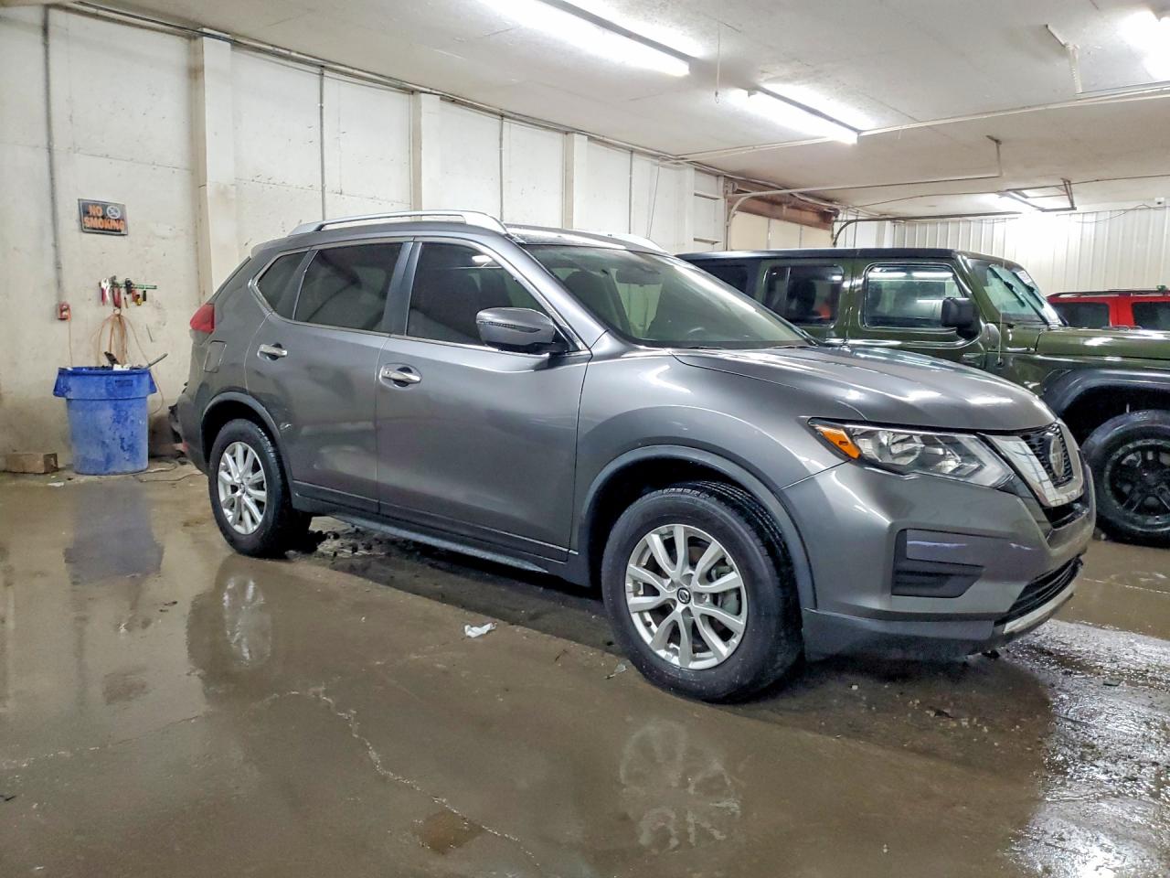 2019 NISSAN ROGUE SV photo 10