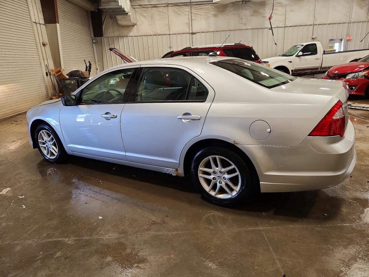 2012 FORD FUSION S photo 3
