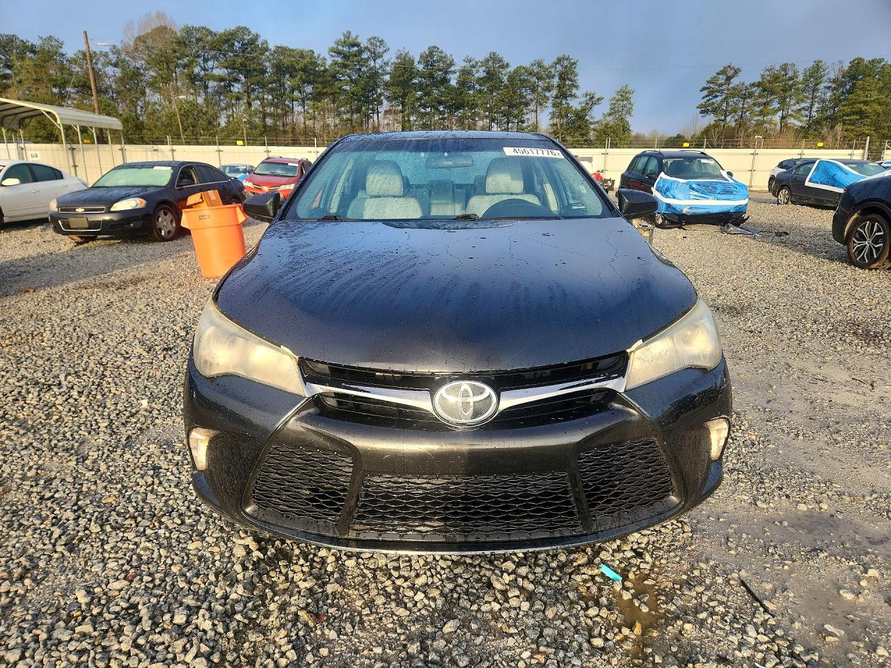 2016 TOYOTA CAMRY SE photo 13