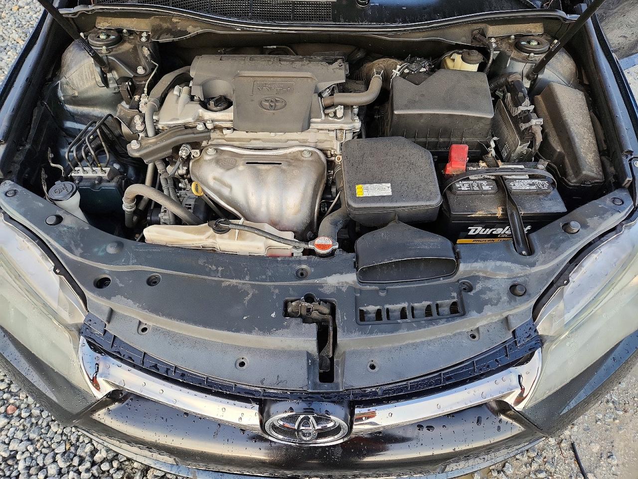 2016 TOYOTA CAMRY SE photo 31