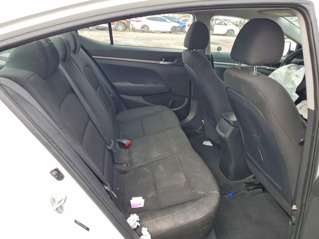 2019 HYUNDAI ELANTRA SE photo 10