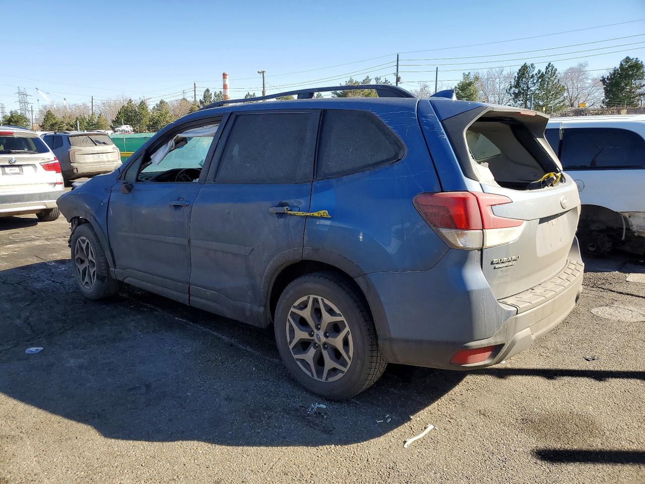 2019 SUBARU FORESTER PREMIUM photo 2