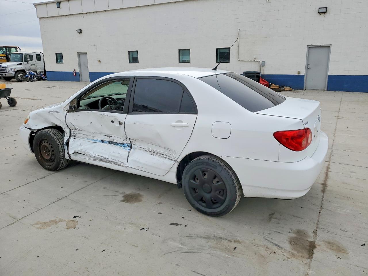 2007 TOYOTA COROLLA LE photo 2