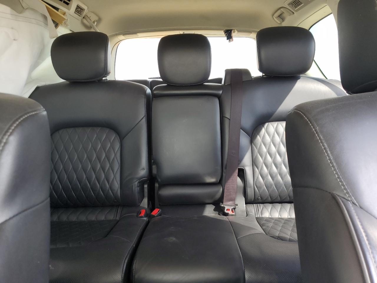 2018 INFINITI QX80 BASE photo 19