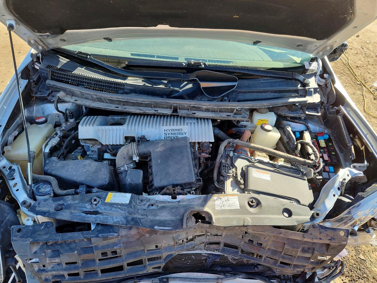 2015 TOYOTA PRIUS TWO photo 31