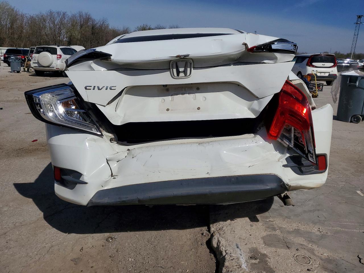 2016 HONDA CIVIC LX photo 16