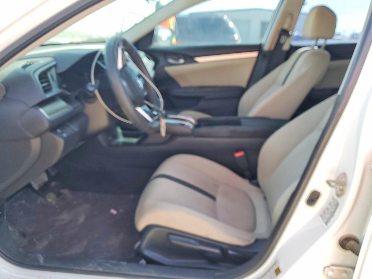 2016 HONDA CIVIC LX photo 19