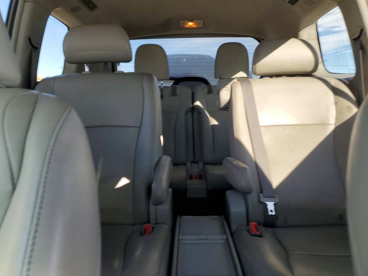 2012 TOYOTA HIGHLANDER LIMITED photo 10