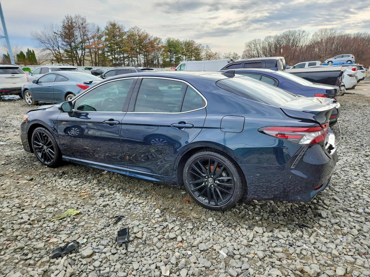 2021 TOYOTA CAMRY XSE photo 2