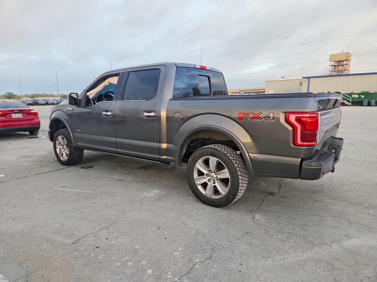 2015 FORD F150 SUPERCREW photo 2