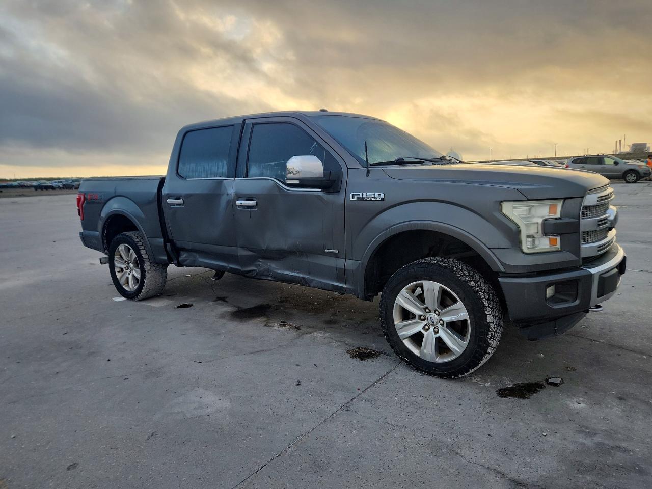 2015 FORD F150 SUPERCREW photo 4