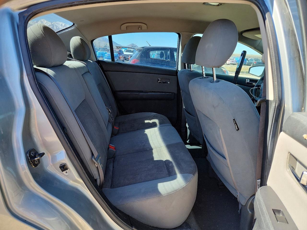 2010 NISSAN SENTRA 2.0 photo 10