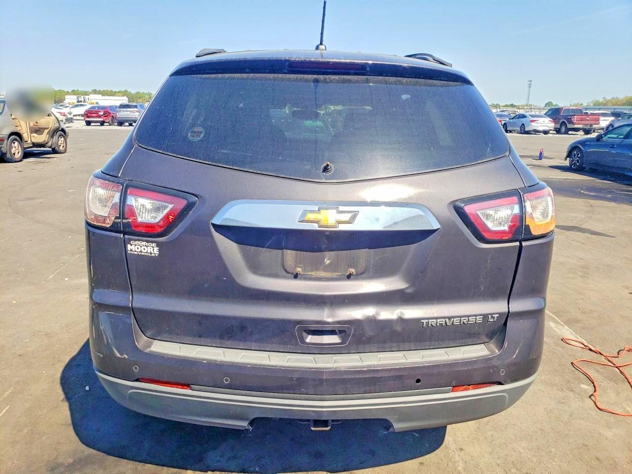 2014 CHEVROLET TRAVERSE LT photo 11