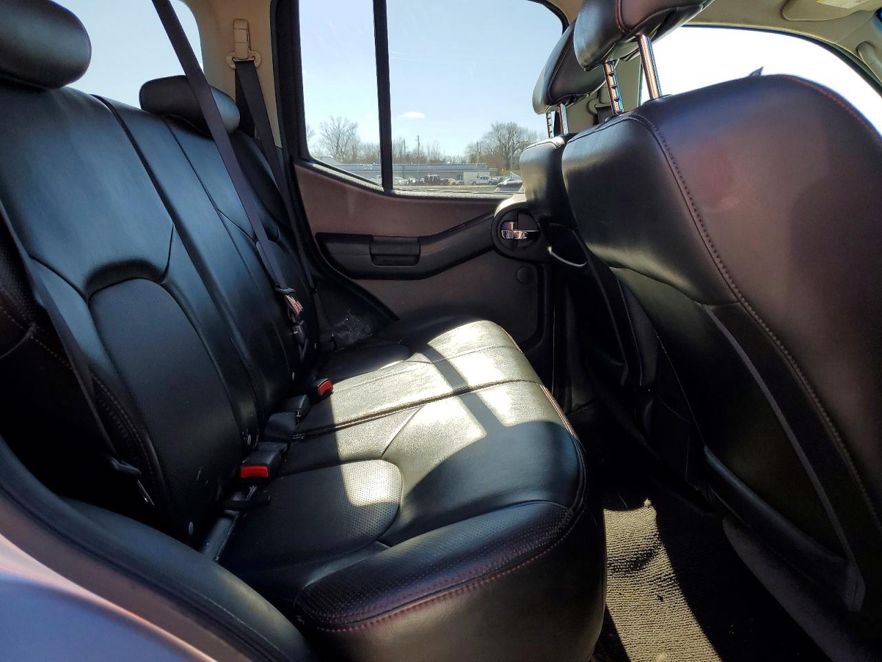 2011 NISSAN XTERRA X photo 11