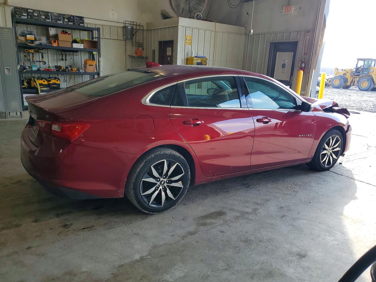 2017 CHEVROLET MALIBU LT photo 5