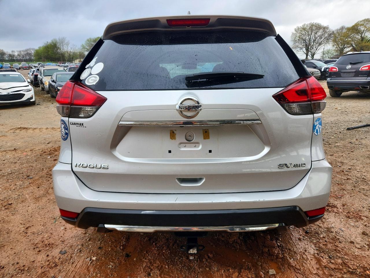 2017 NISSAN ROGUE SV photo 6