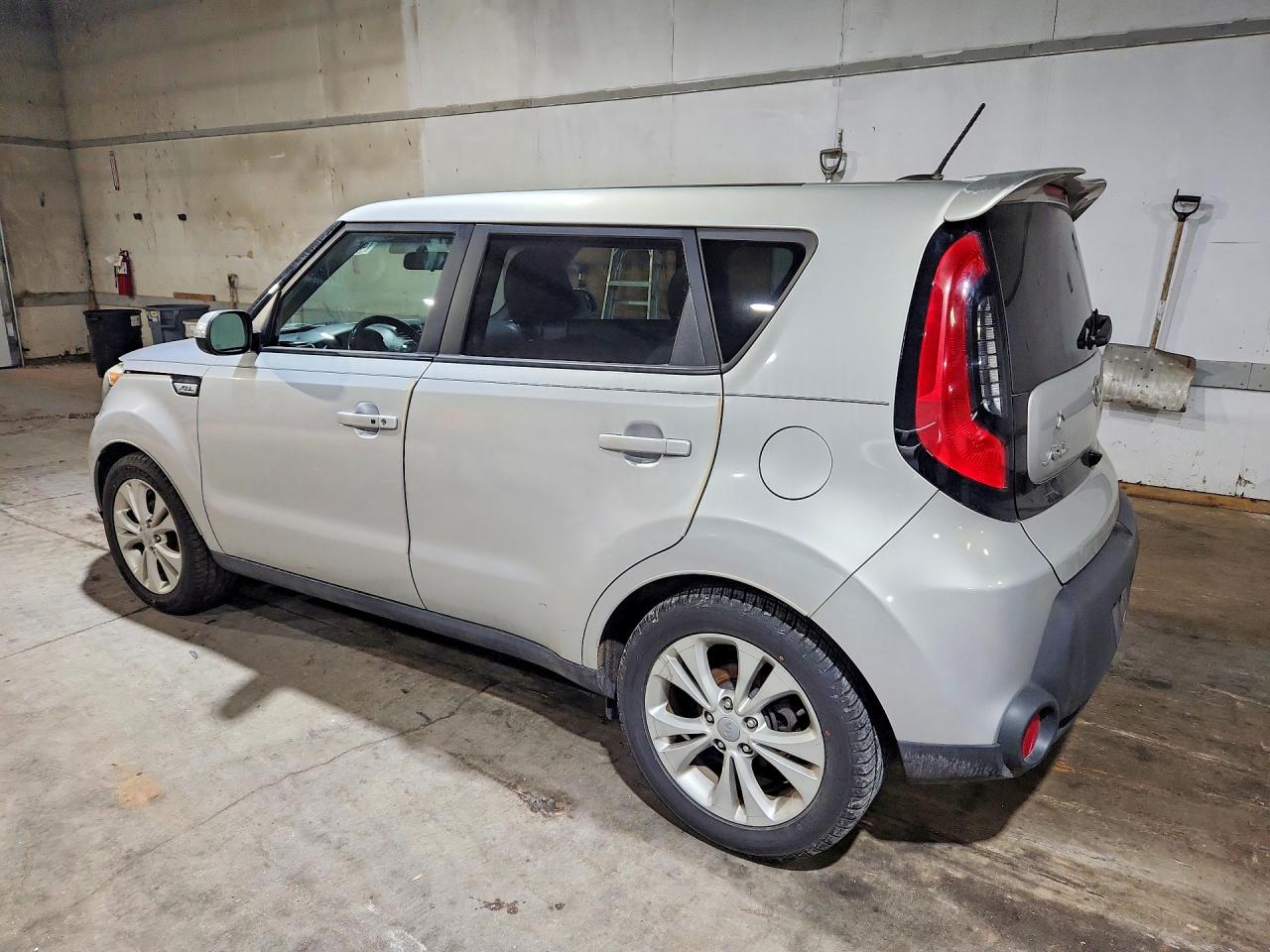 2014 KIA SOUL + photo 2