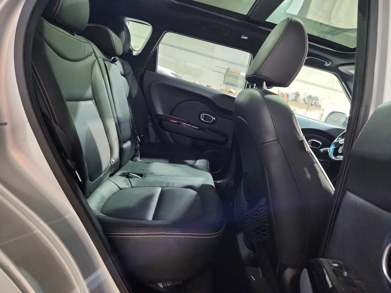 2014 KIA SOUL + photo 10