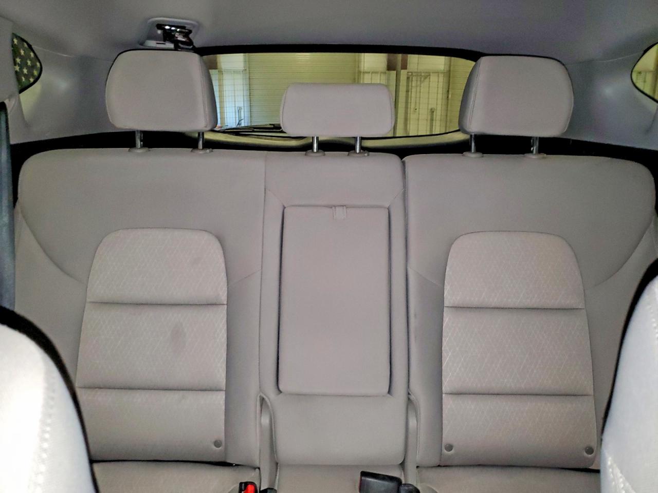 2017 HYUNDAI TUCSON SE photo 10