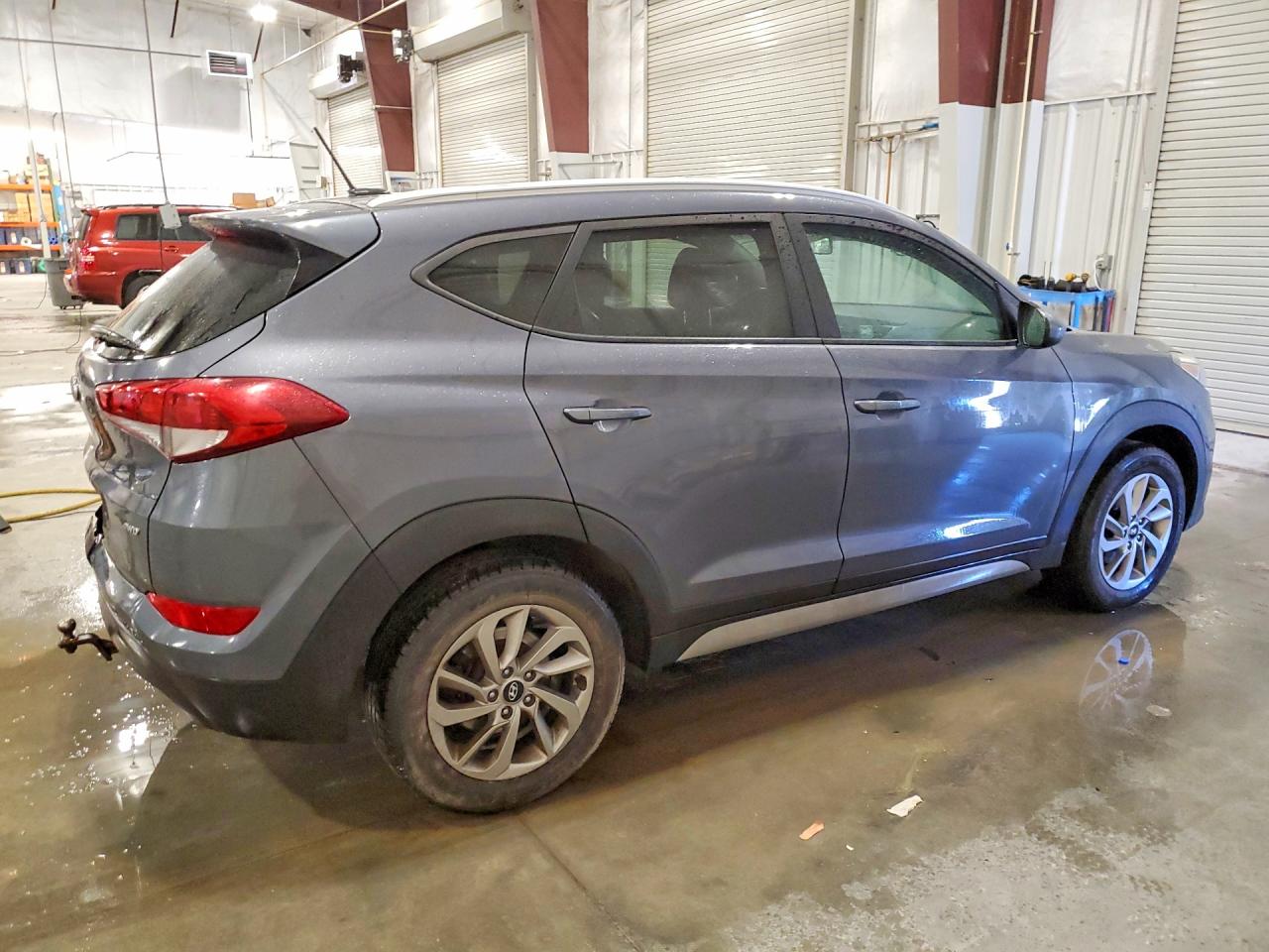2017 HYUNDAI TUCSON SE photo 3
