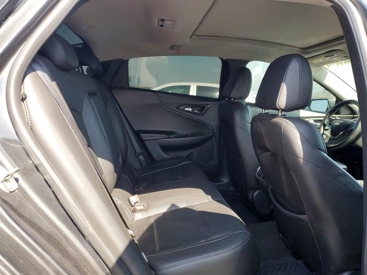 2017 CHEVROLET MALIBU PREMIER photo 19