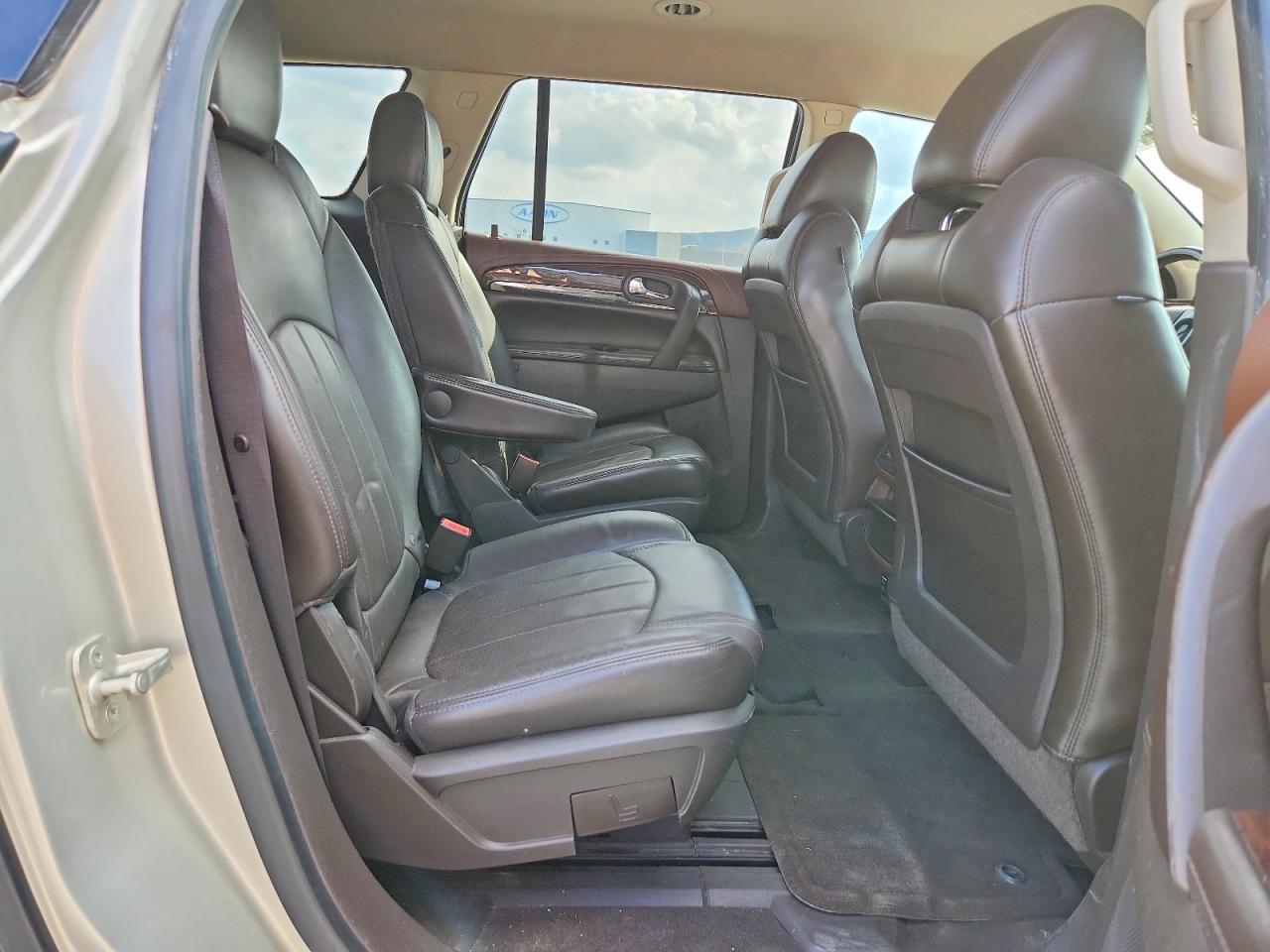 2014 BUICK ENCLAVE photo 31