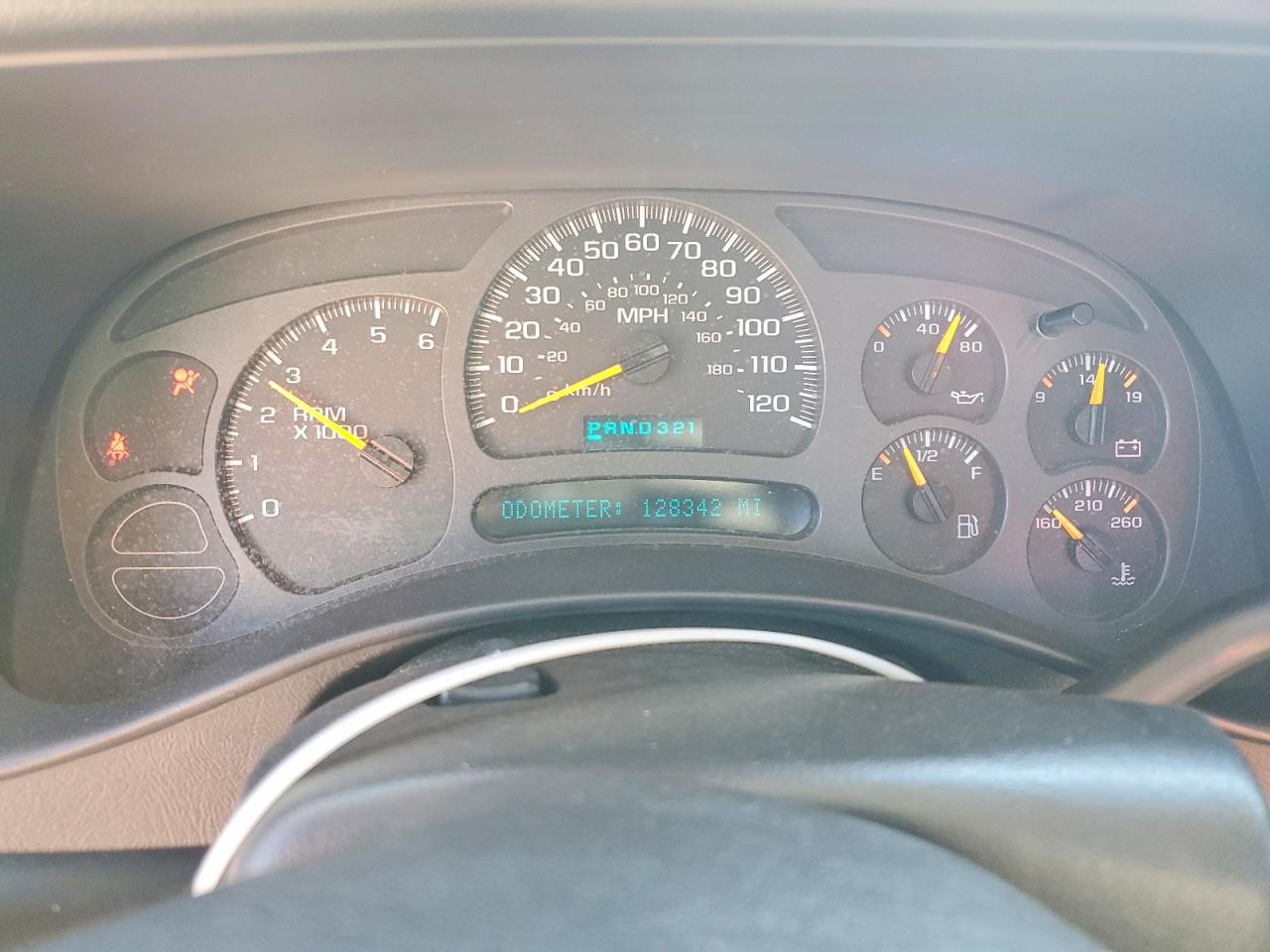 2004 CHEVROLET SILVERADO C1500 photo 9