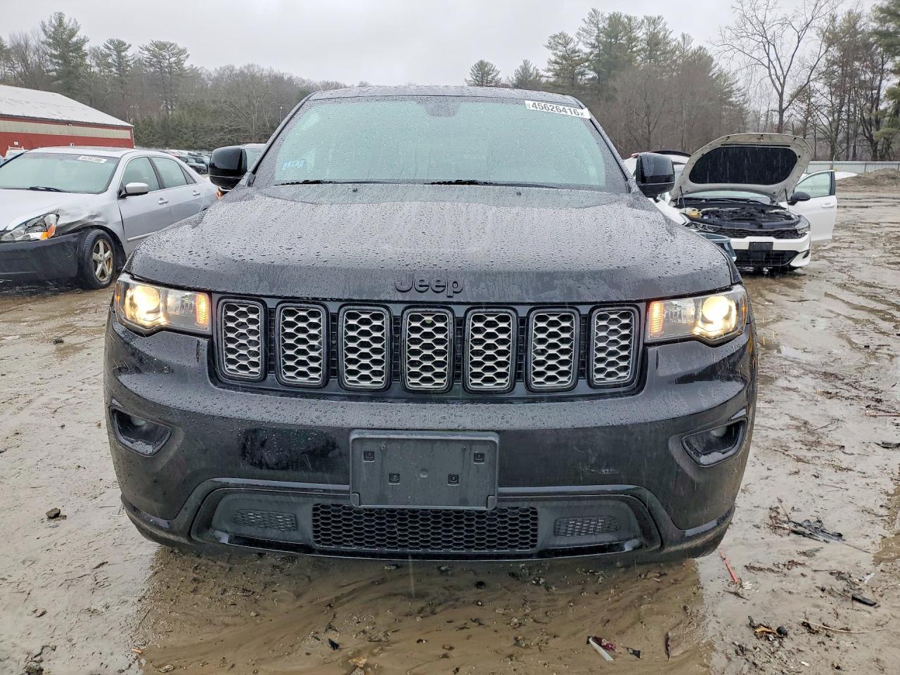 2018 JEEP GRAND CHEROKEE LAREDO photo 9