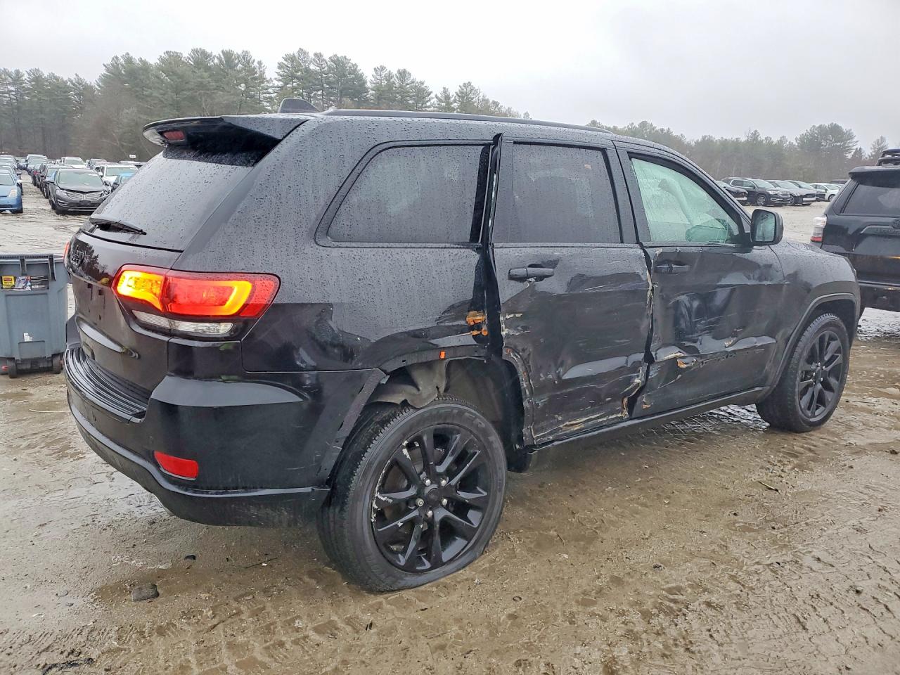 2018 JEEP GRAND CHEROKEE LAREDO photo 5