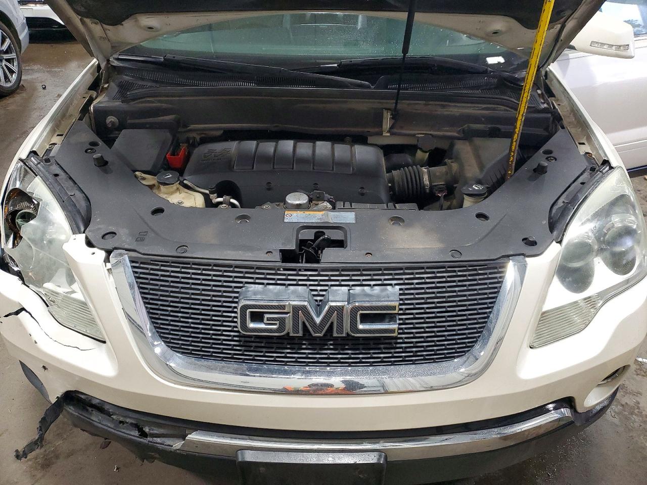2011 GMC ACADIA SLT-1 photo 11