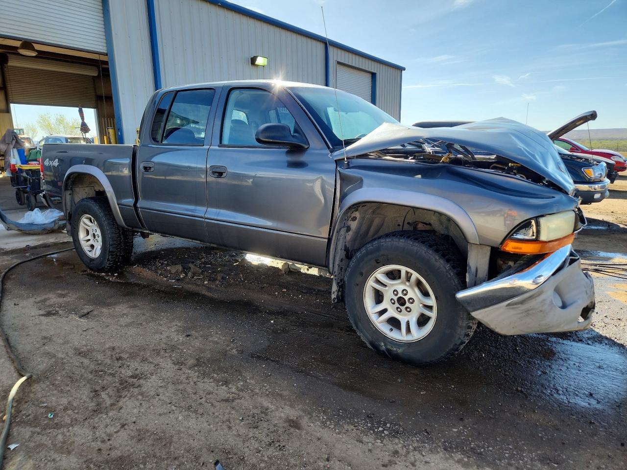 2004 DODGE DAKOTA QUAD SLT photo 10