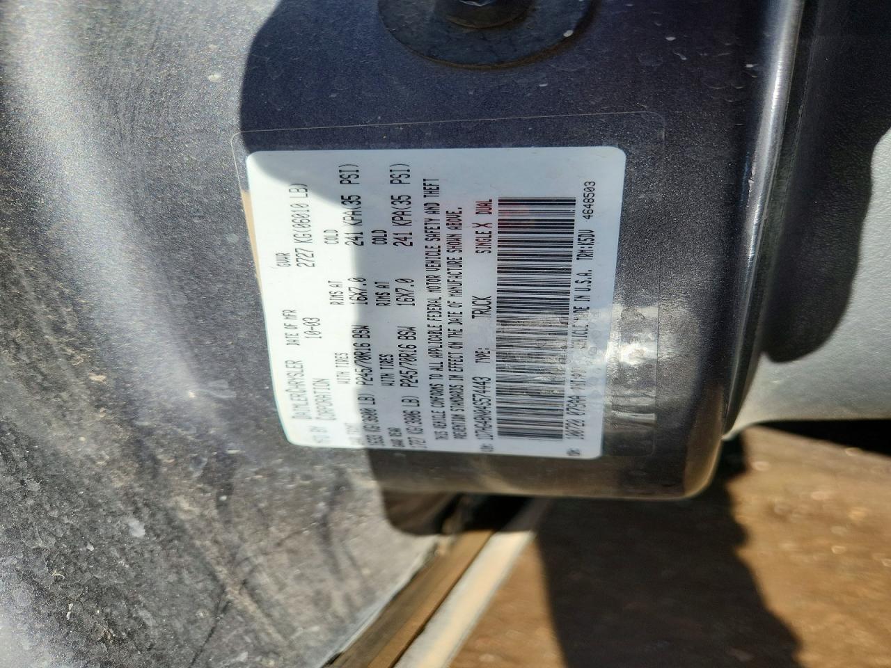 2004 DODGE DAKOTA QUAD SLT photo 37