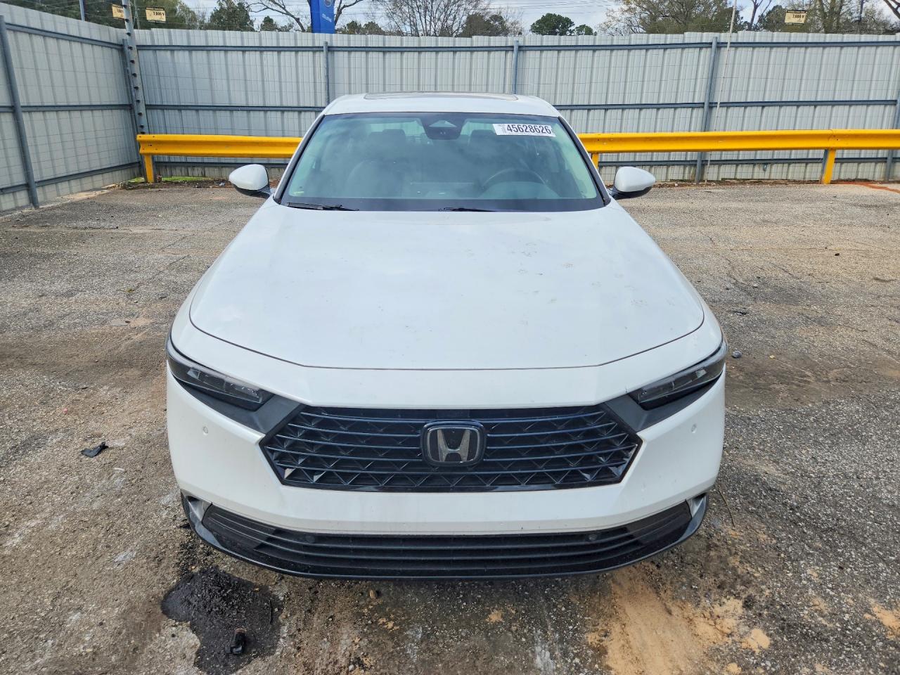 2024 HONDA ACCORD TOURING HYBRID photo 9