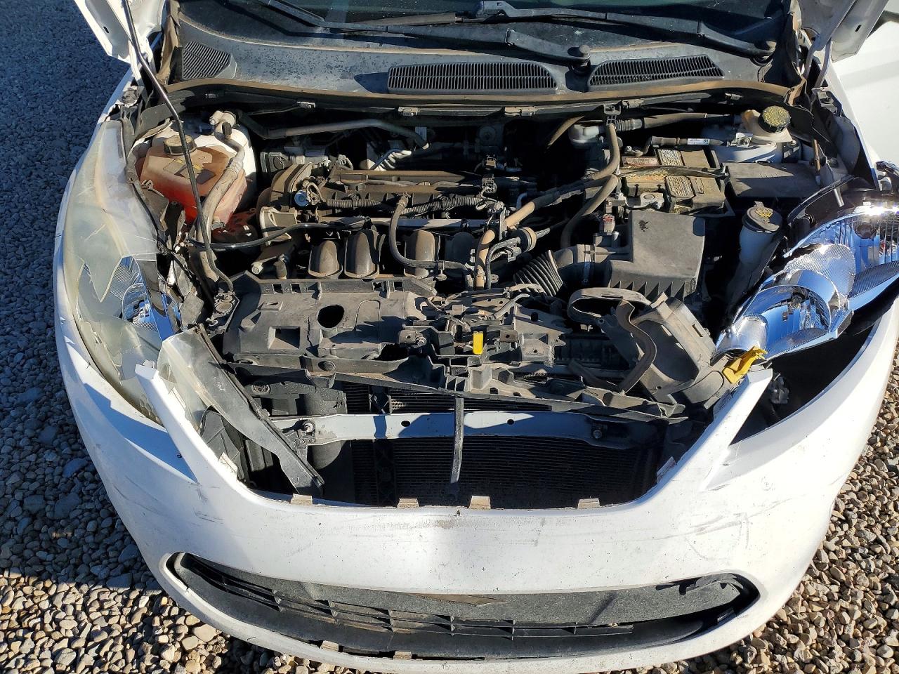 2012 FORD FIESTA S photo 21