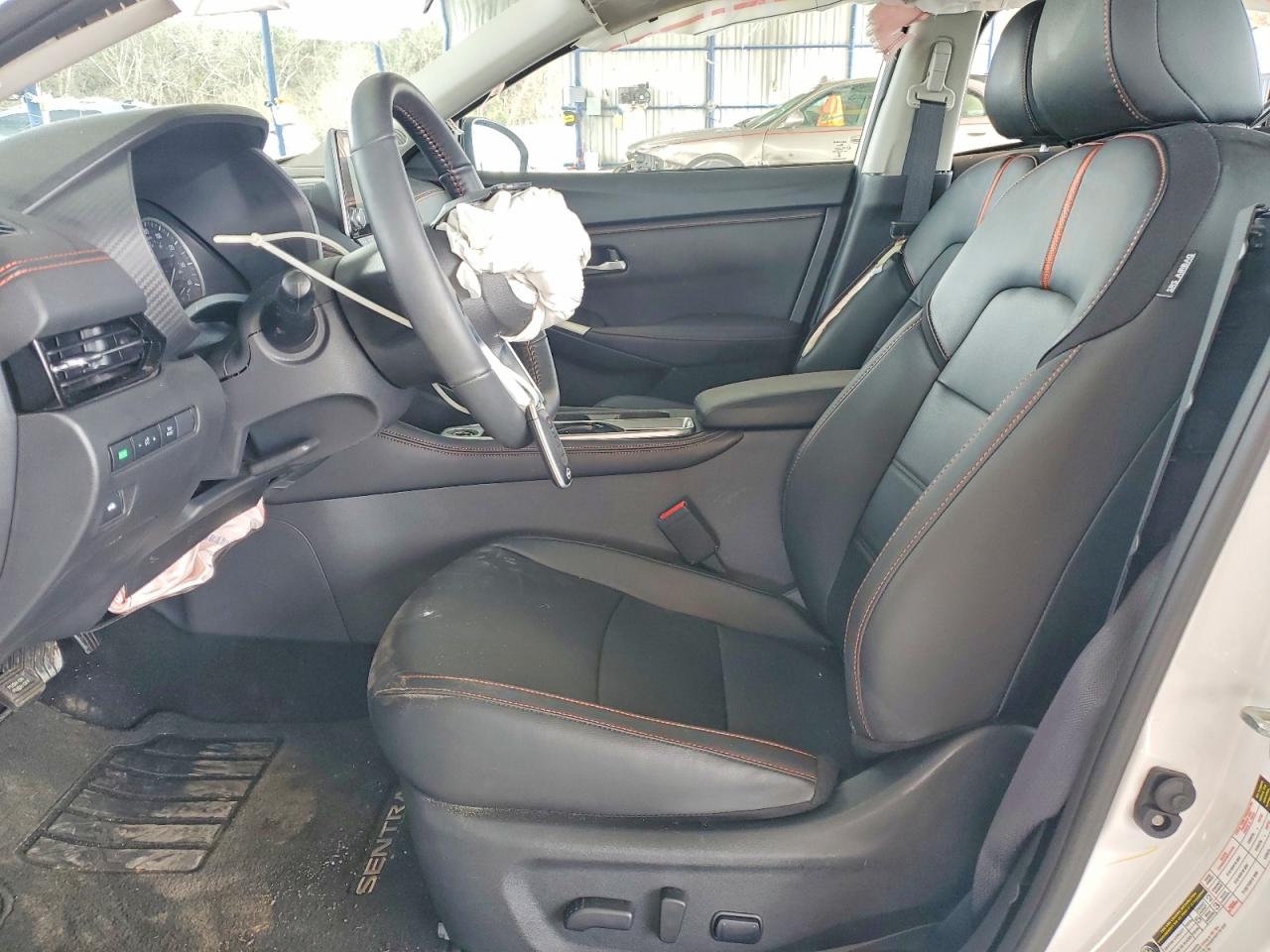 2025 NISSAN SENTRA SR photo 7