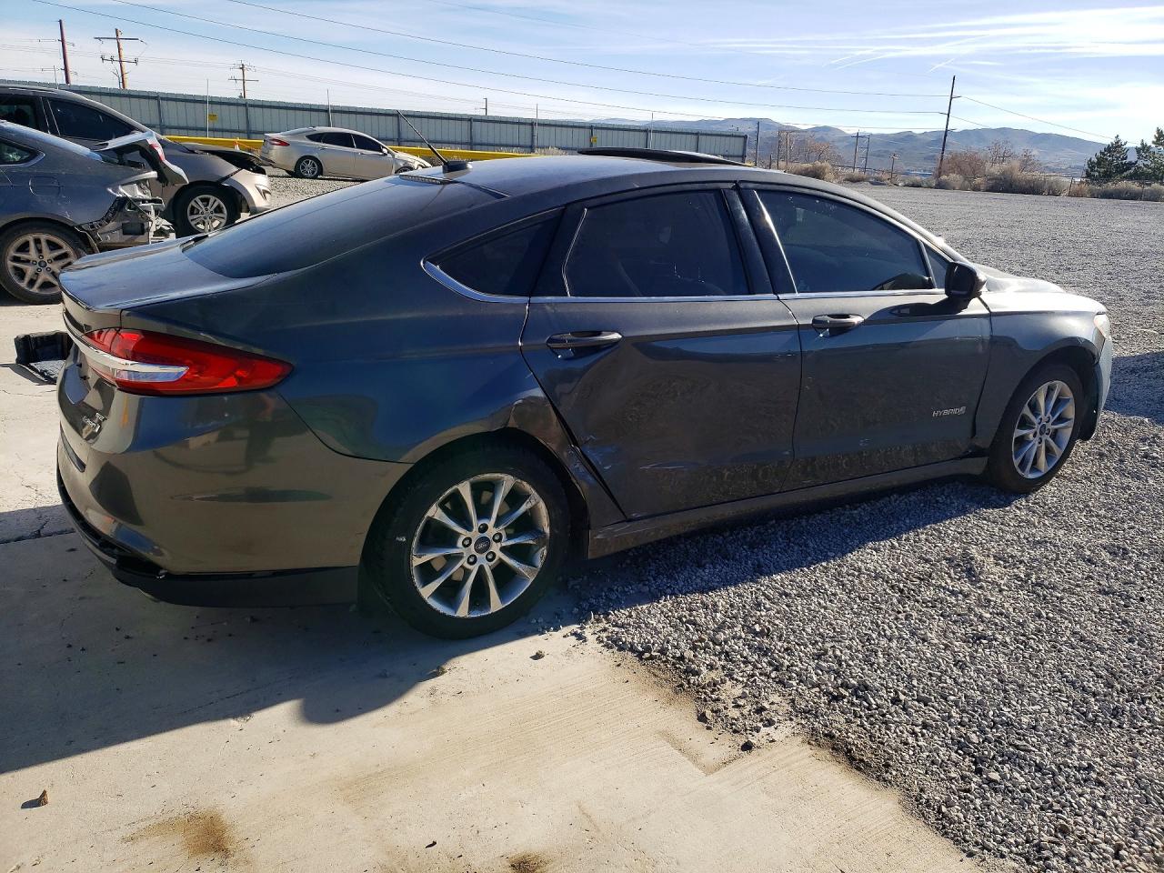 2017 FORD FUSION SE HYBRID photo 3
