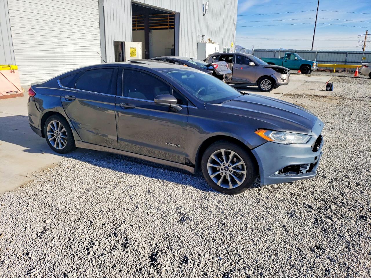 2017 FORD FUSION SE HYBRID photo 4